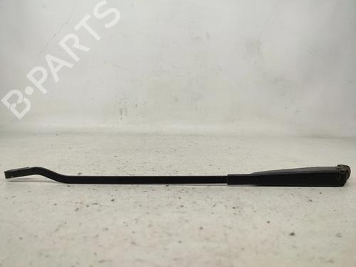 Used Front windshield wiper arm Front windshield wiper arm 32167865 32167865
