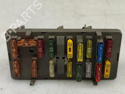 Used Fuse box Fuse box 32267450 32267450