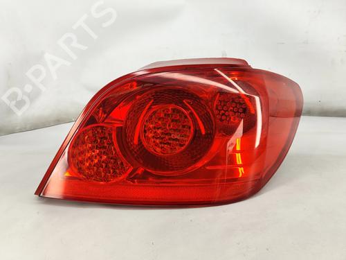 right-taillight-peugeot-307-3ac-2000-2001-2002-2003-2004-2005-2006-2007-2008-2009-2010-2011-2012-32527479 main image