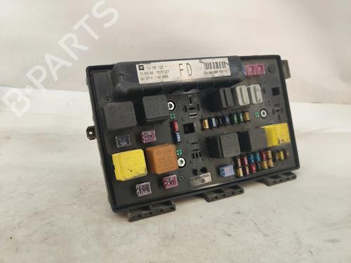 Fuse box OPEL ASTRA H (A04) 1.4 (L48) | BP32527474E1 - Image 3
