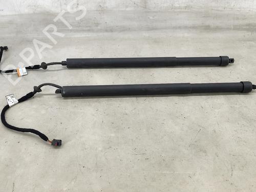 tailgate-lift-support-jaguar-i-pace-x590-2018-32523300 main image