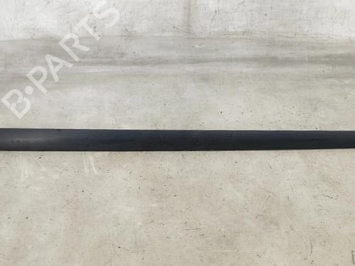 door-moulding-trim-peugeot-307-3ac-2000-2001-2002-2003-2004-2005-2006-2007-2008-2009-2010-2011-2012-32523339 main image