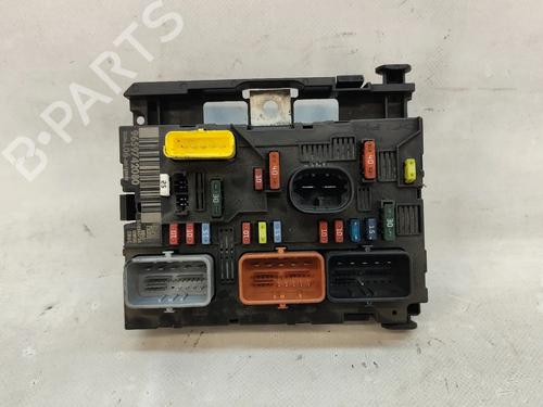 fuse-box-peugeot-307-3ac-2000-2001-2002-2003-2004-2005-2006-2007-2008-2009-2010-2011-2012-32527476 main image