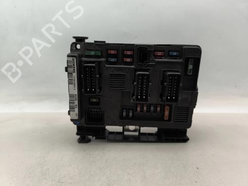 Used Fuse box Fuse box CITROËN C3 I (FC_, FN_) 1.1 i (60 hp) 32484450 32484450