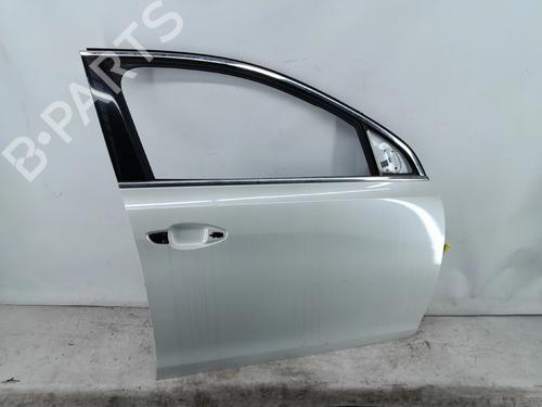 Used Right front door Right front door 32681682 32681682