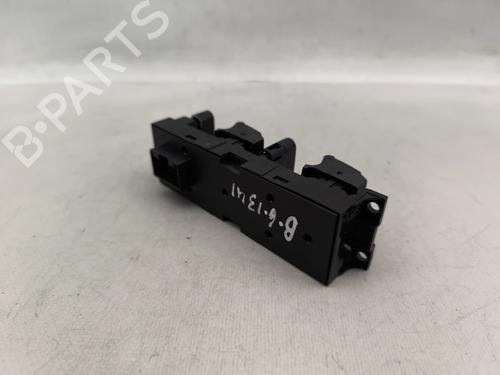 Left front window switch VW GOLF IV (1J1) 1.4 16V | BP32681703I27 - Image 8