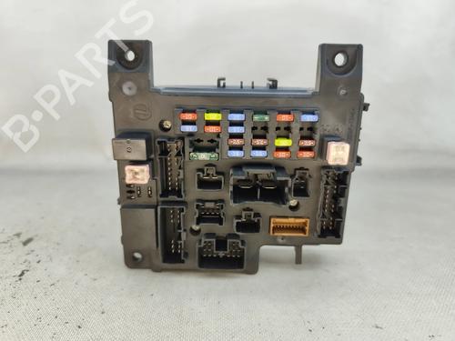 Used Fuse box Fuse box PEUGEOT 4007 (VU_, VV_) 2.2 HDi (156 hp) 32519279 32519279