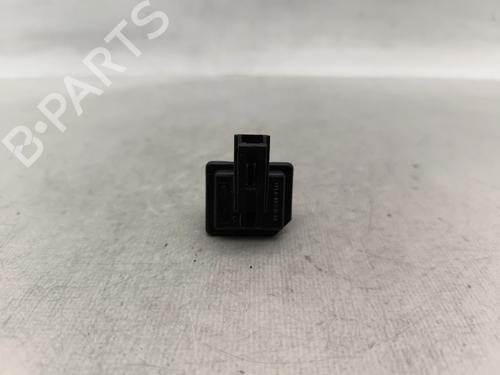 BP32696497M83 main image