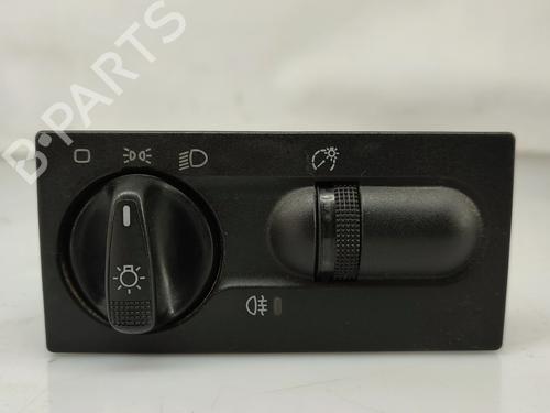 Used Headlight switch Headlight switch VW GOLF III (1H1) 1.9 SDI (64 hp) 32351068 32351068