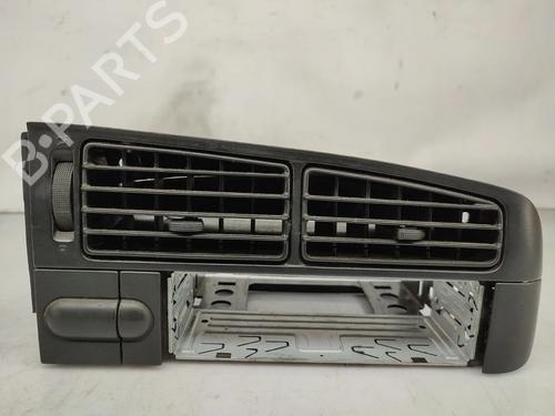 Used Air vent VW GOLF III (1H1) 1.9 SDI (64 hp) 32351053