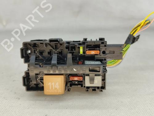 Used Fuse box Fuse box PEUGEOT PARTNER Box Body/MPV (K9) 1.5 BlueHDi 100 (102 hp) 31023528 31023528