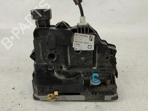 front-right-lock-fiat-grande-punto-199_-2005-32738781 main image