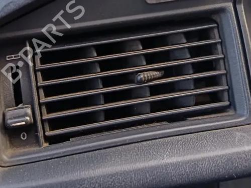 Rejilla aireadora MERCEDES-BENZ 190 (W201) D 2.0 (201.122) (72 hp) 32772748
