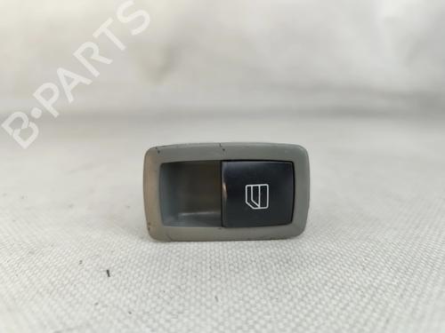 Used Right front window switch Right front window switch 30539143 30539143