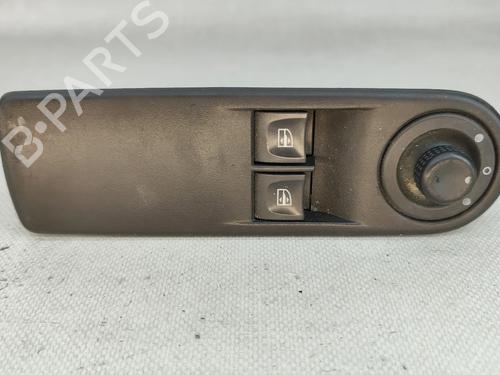 right-front-window-switch-renault-clio-iv-bh_-2012-2013-2014-2015-2016-2017-2018-2019-2020-2021-30764715 main image