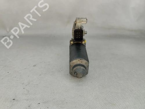 Left front window motor VW PASSAT B5 (3B2) 1.9 TDI | BP31317905E21 - Image 4