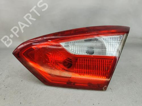 Used Right tailgate light Right tailgate light FORD FOCUS III Saloon 1.6 TDCi (95 hp) 32863235 32863235
