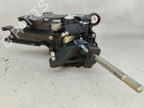 Used Gear lever Gear lever FORD FOCUS III Saloon 1.6 TDCi (95 hp) 32863255 32863255