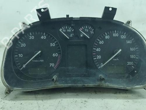 Used Instrument cluster Instrument cluster VW POLO III (6N1) 50 1.0 (50 hp) 32351008 32351008