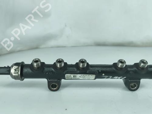 Used Injection rail Injection rail FORD FOCUS III Saloon 1.6 TDCi (95 hp) 32863200 32863200