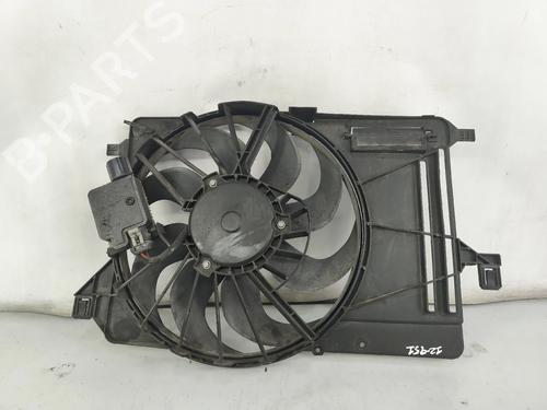 Used Radiator fan Radiator fan FORD FOCUS III Saloon 1.6 TDCi (95 hp) 32863228 32863228