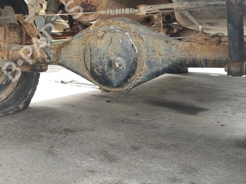 Used Rear axle TOYOTA HILUX V Pickup (_N8_, _N9_, _N10_, _N11_) 2.4 D (LN85, LN90) (80 hp) 32990212