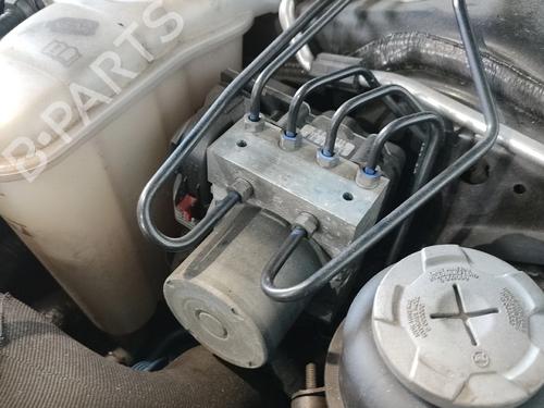 Used ABS pump AUDI A4 B8 (8K2) 2.7 TDI (190 hp) 32990192