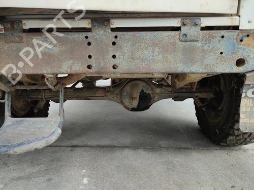 Used Rear axle Rear axle LAND ROVER DEFENDER Station Wagon (L316, L315) 2.5 TDI 4x4 (L316) (113 hp) 32992962 32992962