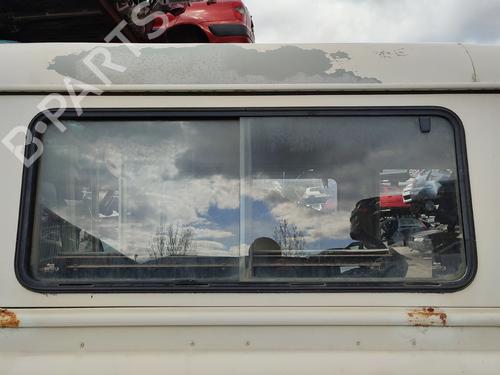 Used Rear right quarter glass Rear right quarter glass LAND ROVER DEFENDER Station Wagon (L316, L315) 2.5 TDI 4x4 (L316) (113 hp) 32992951 32992951