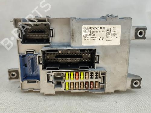 fuse-box-fiat-punto-hatchback-van-199_-2008-32869368 main image