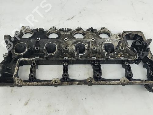 Used Valve cover Valve cover 31358763 31358763