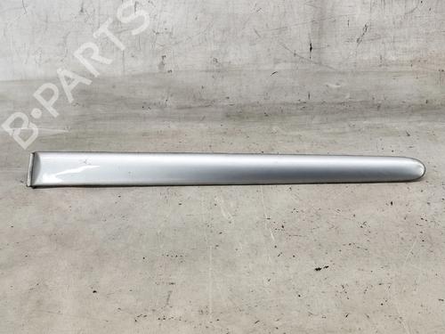 door-moulding-trim-peugeot-206-sw-2ek-2002-33017060 main image