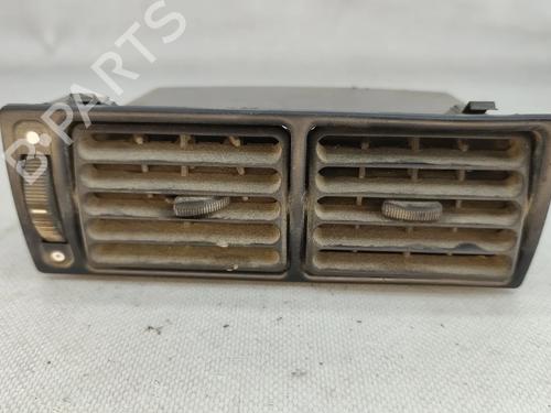 Used Air vent Air vent 33001518 33001518