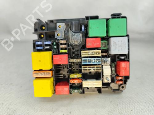 Used Fuse box Fuse box PEUGEOT 208 I (CA_, CC_) 1.6 VTi (120 hp) 33001575 33001575