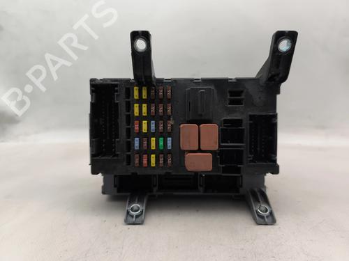 Used Fuse box Fuse box FIAT LINEA (323_, 110_) 1.3 D Multijet (323AXB11, 323AXB1A) (90 hp) 30512370 30512370