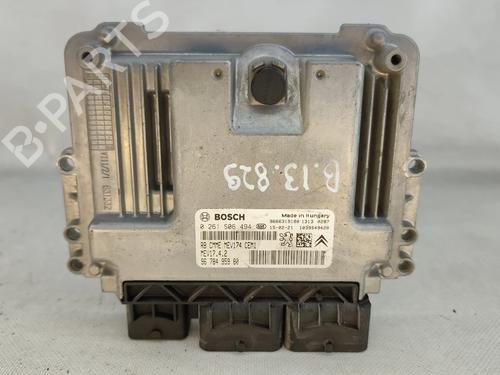 Used Engine control unit (ECU) Engine control unit (ECU) 33001596 33001596