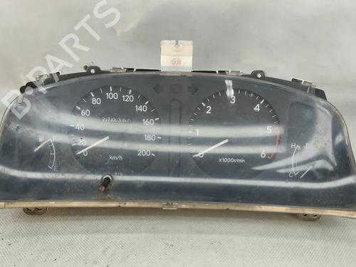 Used Instrument cluster TOYOTA COROLLA Compact (_E11_) 1.9 D (WZE110_, WZE110R) (69 hp) 33001621