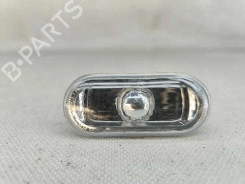 left-front-indicator-vw-fox-hatchback-5z1-5z3-5z4-2003-2004-2005-2006-2007-2008-2009-2010-2011-2012-2013-2014-2015-33024634 main image
