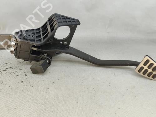 BP33024718I13 main image