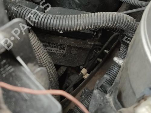 Used Engine control unit (ECU) Engine control unit (ECU) SKODA FABIA I Combi (6Y5) 1.2 (64 hp) 33043898 33043898