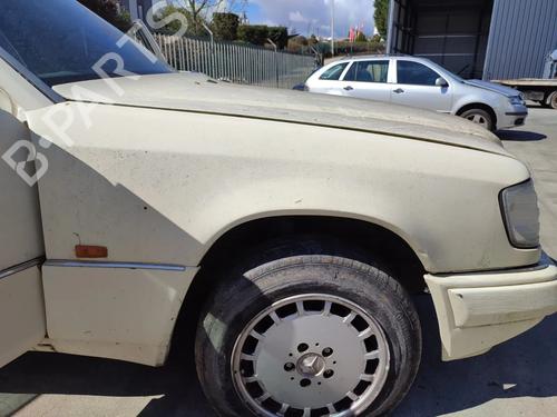 right-front-fenders-mercedes-benz-e-class-w124-1993-1994-1995-1996-33043918 main image