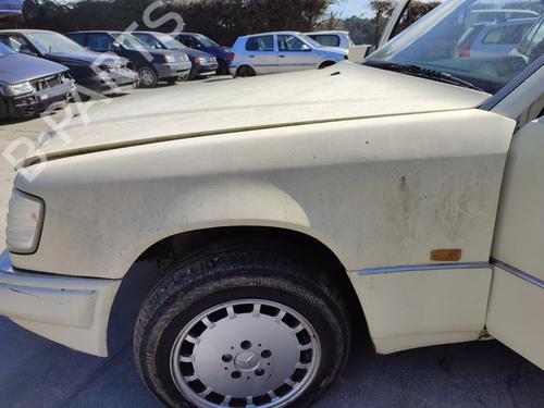 Forskærm venstre MERCEDES-BENZ E-CLASS (W124) E 200 D (124.120) (75 hp) 33043919