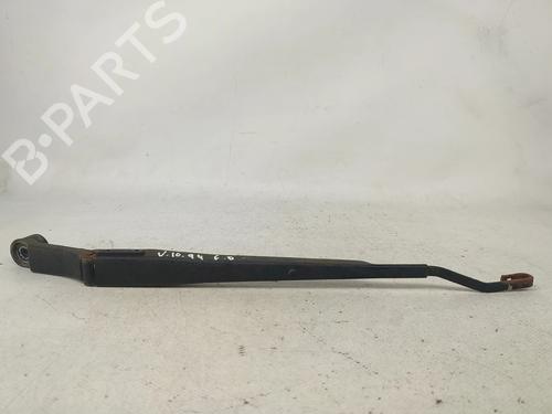 Used Front windshield wiper arm Front windshield wiper arm 33046993 33046993