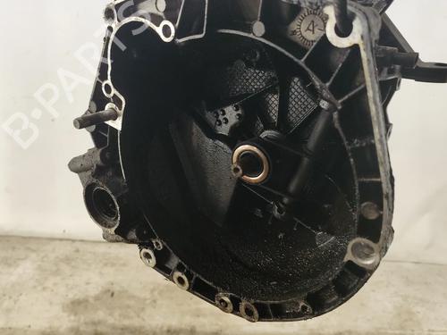 Getriebe für FIAT GRANDE PUNTO (199_) 1.2 (65 hp) 33050741
