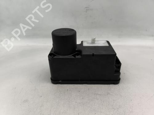 Used Comfort control module Comfort control module VW GOLF III (1H1) 1.4 (60 hp) 30440566 30440566