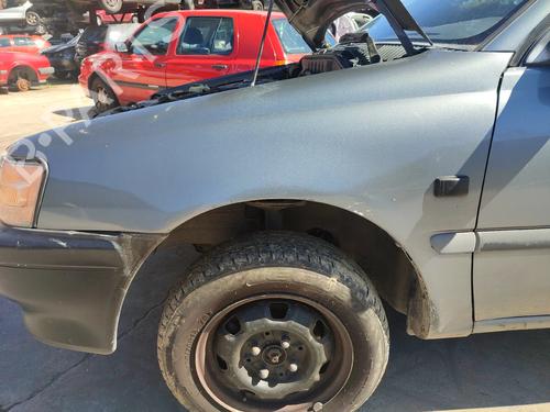 Guarda-lamas esquerdo TOYOTA STARLET (_P8_) 1.0 (EP80_, EP80R) (54 hp) 33174399