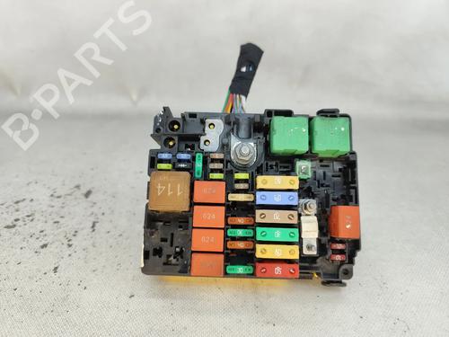 Used Fuse box Fuse box PEUGEOT 2008 II (UD_, US_, UY_, UJ_, UR_, UC_) 1.2 PureTech 100 (USHNK) (101 hp) 33116608 33116608