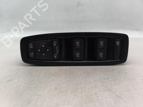 Used Left front window switch Left front window switch RENAULT MEGANE IV Hatchback (B9A/M/N_) 1.5 dCi 110 (B9A3) (110 hp) 33174367 33174367