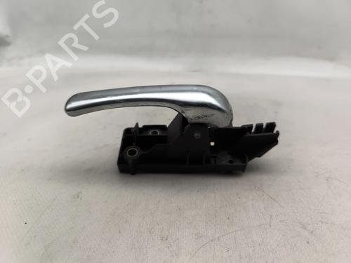 Used Rear left interior door handle Rear left interior door handle ALFA ROMEO 166 (936_) 2.4 JTD (936A2A__) (136 hp) 26721070 26721070