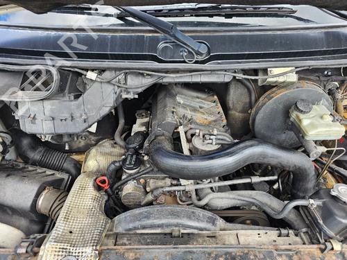 Used Engine Engine MERCEDES-BENZ SPRINTER 4-t Van (B904) 413 CDI (129 hp) 33210148 33210148